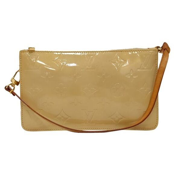 LOUIS VUITTON Handbags - Louis Vuitton Lexington Monogram Pochette Bag in Beige Patent Leather